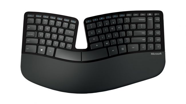 Surface Ergonomic Keyboard Die Surface Ergonomische Tastatur kommt mit einer doppelt gepolsterten Handballenauflage