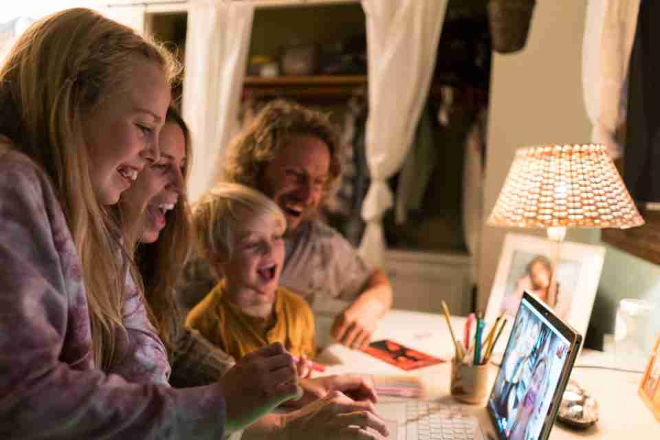 Sky19_familyLife_008-960×640