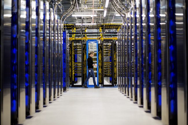 MSC17_dataCenter_050_960