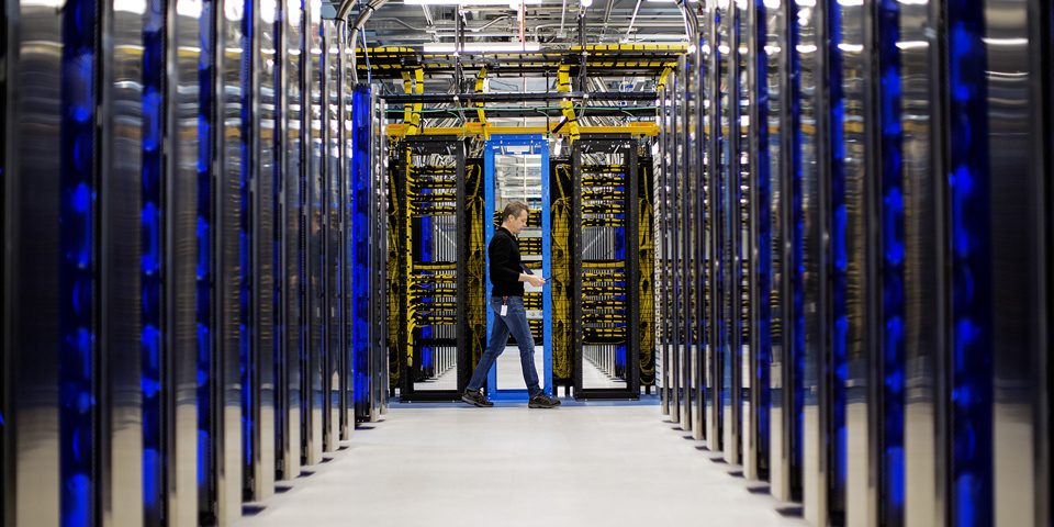 MSC17_dataCenter_050_960
